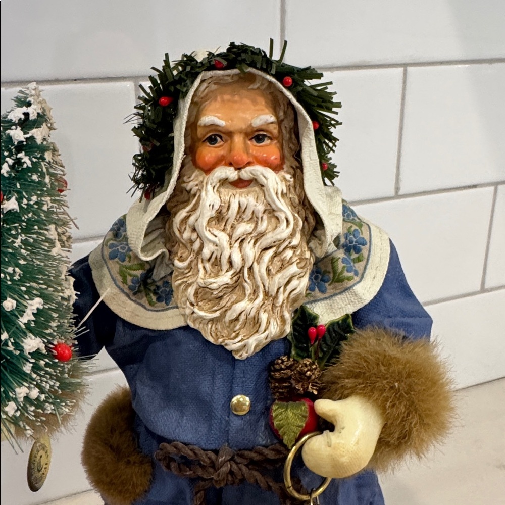 Dept 56 Possible Dreams Clothique Santa A Beacon of Light 15022 1993 - Picture 6 of 12